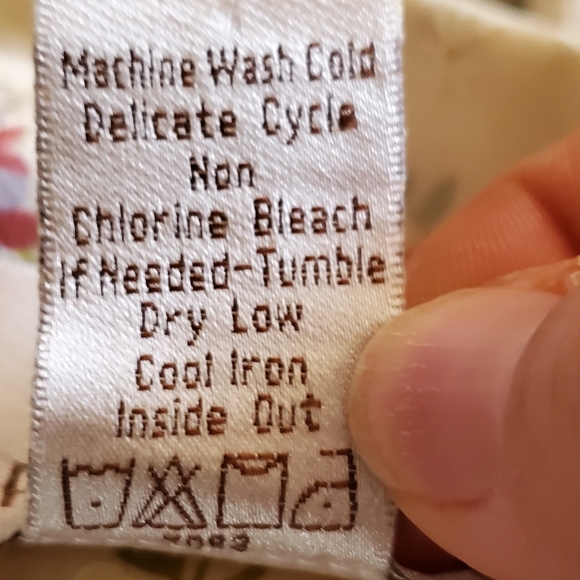 Draper's and Damon's Button up Shirt - Picture 5 of 5